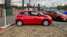 Toyota Aygo 1.0 VVT-i X-Play 5dr x-shift Petrol Hatchback